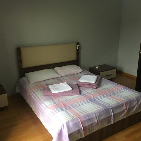 Gurami Guest House 1 Батуми Экстерьер фото