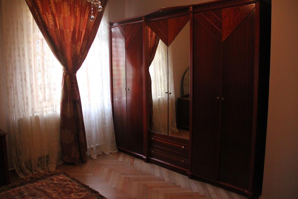 Gurami Guest House 1 Батуми Экстерьер фото